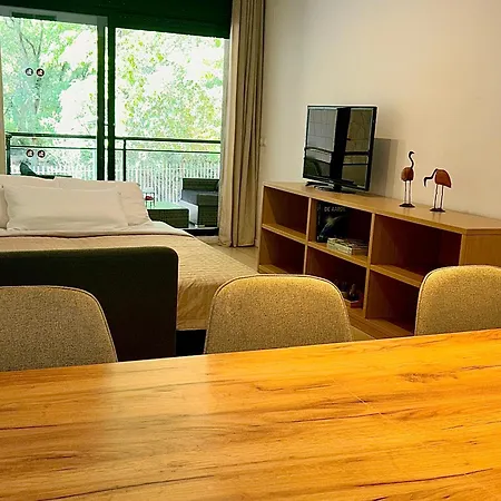 Born To Chill With Pool, Parking & Balcony Apartamento *