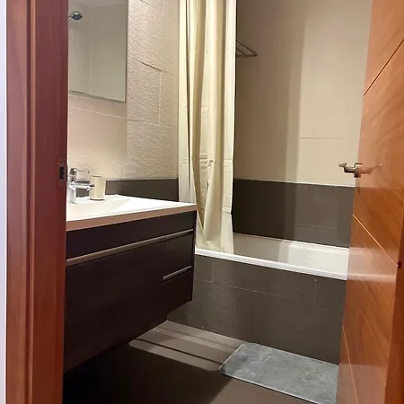 Апартаменти Born To Chill With Pool, Parking & Balcony *